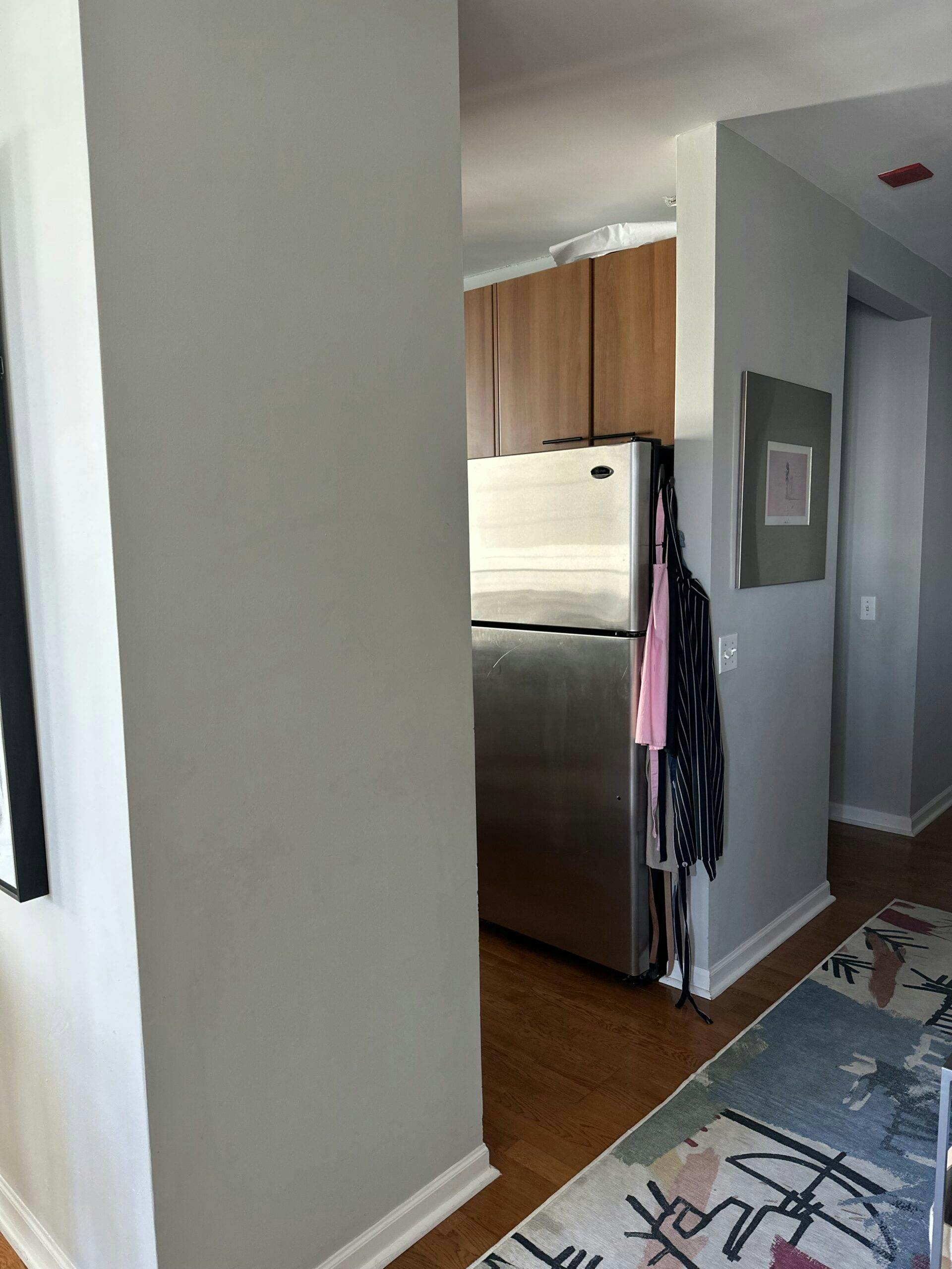 Cover Image for Before and After Pictures of a Chicago Family’s Apartment Sleek Renovation